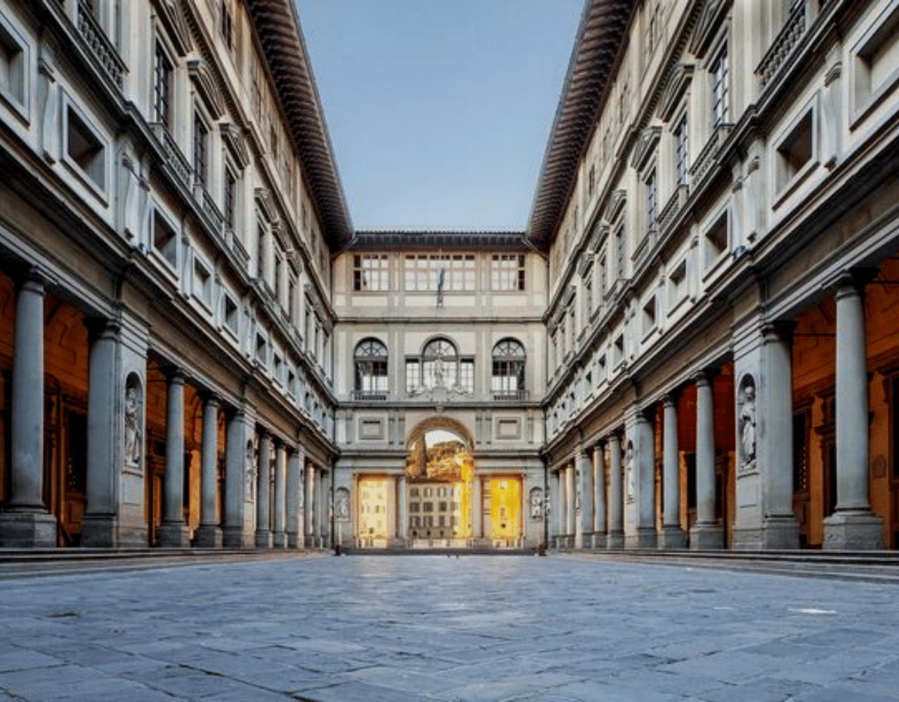 External view of Uffizi Gallery and Piazzale degli Uffizi