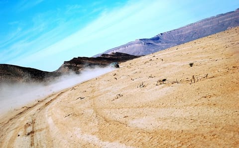 5-day Paris-Dakar Tracks Guided Tour through Sahara Desert