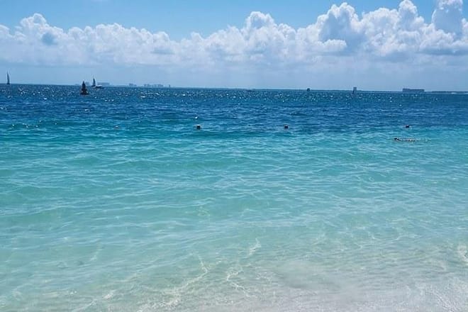 Full-Day Boat Tour to Isla Mujeres from Cancun with Lunch 8