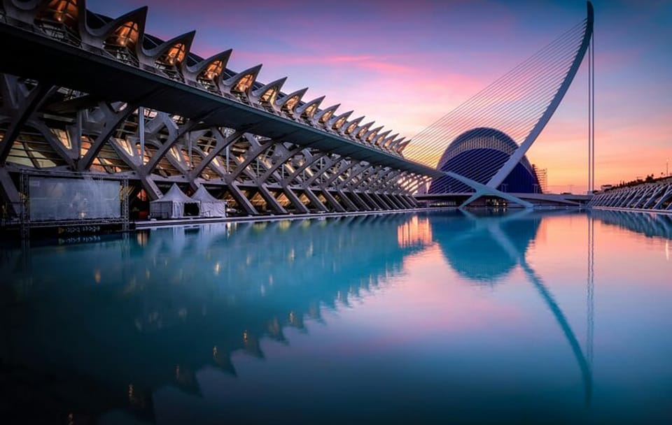Private Day Trip to Valencia from Barcelona with Guide