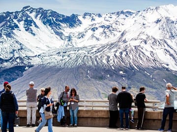 Small-Group Tour of Mt. St. Helens National Park from Seattle
