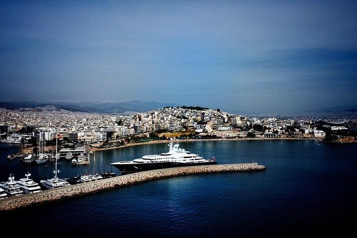 Portside Gems, exploring the Flavors and History of Piraeus