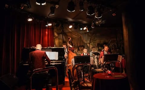 Tango Dinner and Show Experience in Buenos Aires