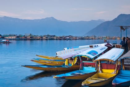 5-Days tour of paradise Kashmir.