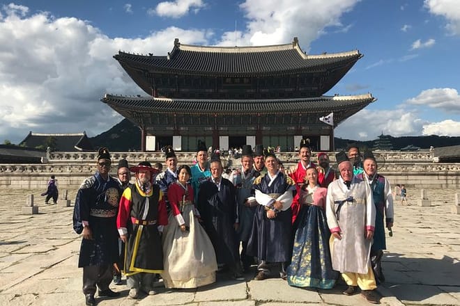 Gyeongbok Palace , Fullday Highlight Seoul  City Tour photo 3