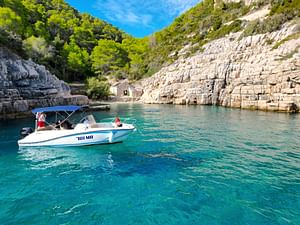 3 Islands Group Speedboat Tour: Hidden Cave, Cliff Jumps & Blue Lagoon
