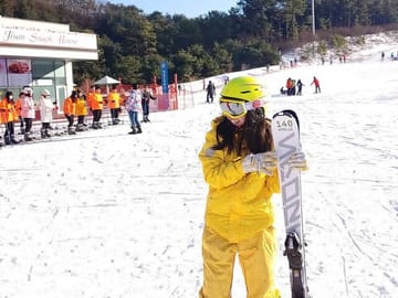 Private Ski Tour to Jisan, Vivaldy, or Elysian Resort