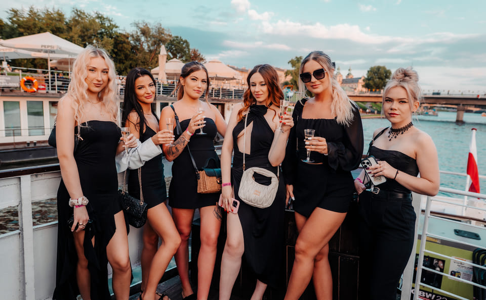Barcelona Boat Party (Fri -Sat- Sun) With Nightlife Package