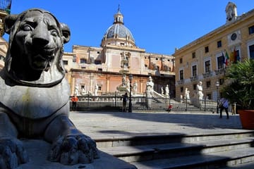 Private Historic Walking Tour of Palermo's Landmarks