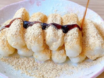 Tasting Local Gourmet Food in Chongqing