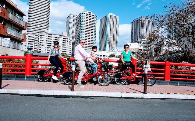Tokyo Cycling Tour by Electric-Powered Bike