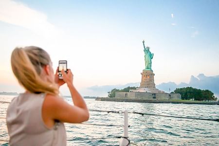 Statue of Liberty & Iconic Manhattan Skyline Cruise Experience