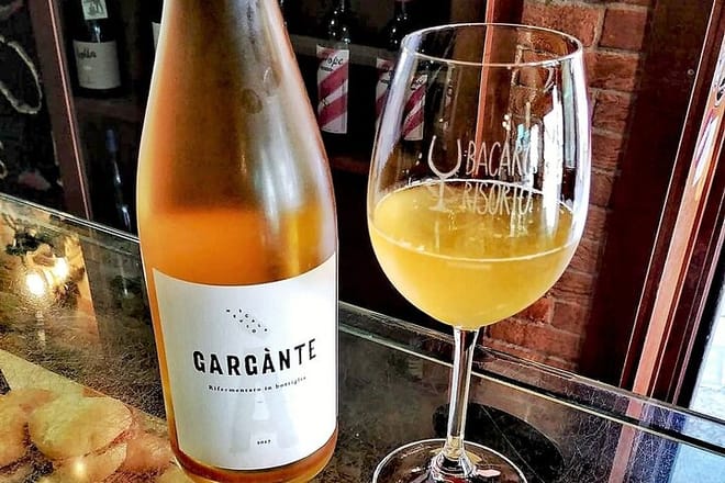 Wine Bars Hopping: Spritz & Local Bites Like a Venetian 4