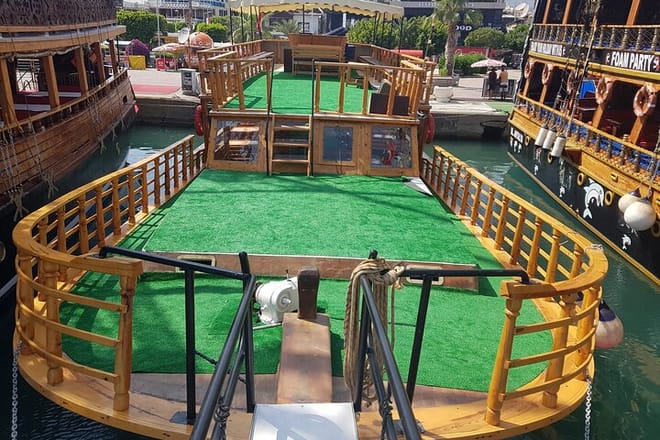 Alanya Relaxing Boat Tour with Lunch, Soft Drinks & Transfer 9