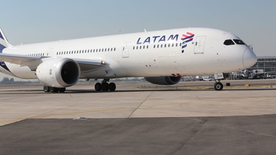 Transfer from the Arturo Merino Benitez airport to the hotel in the city of Santiago 7