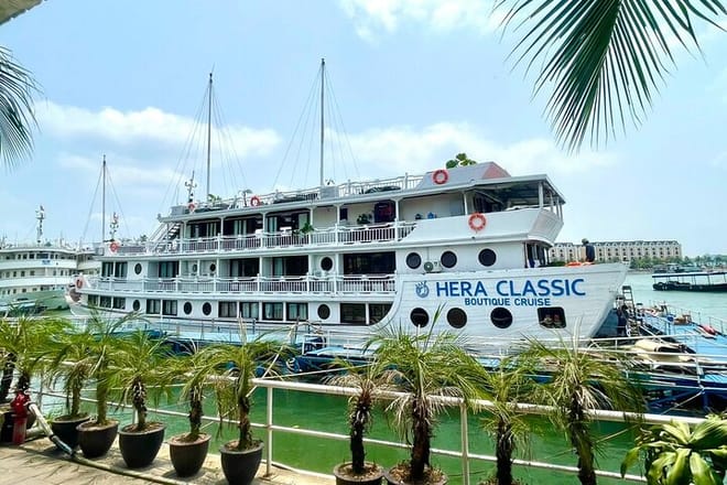 Hera Classic Cruise 2 Days 1 Night Halong Bay With BALCONY CABINS
