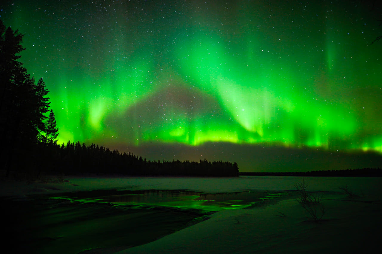 Green explosion in the sky above Lapland!