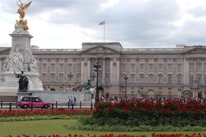 Half Day Private London Tour with Horse Guards Parade 6