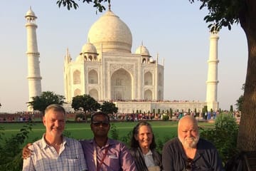 Agra Icons Tour: Taj Mahal, Agra Fort, and Baby Taj