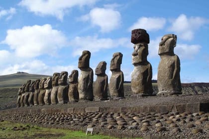 4-Day Easter Island Experience with Hotel, Tours & Dinner show