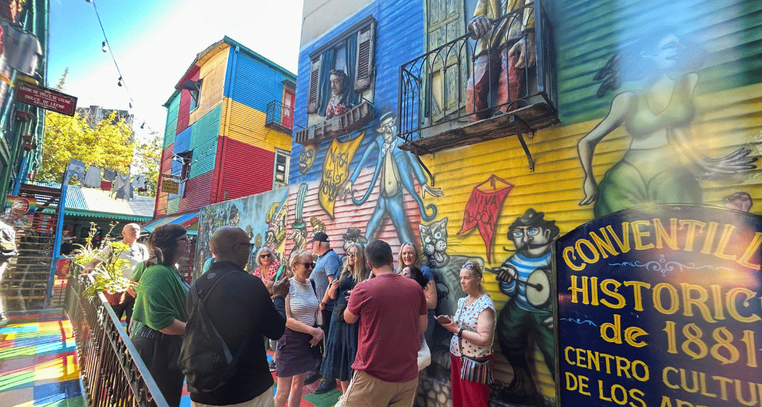 caminito-murals-tourists-la-boca.jpg