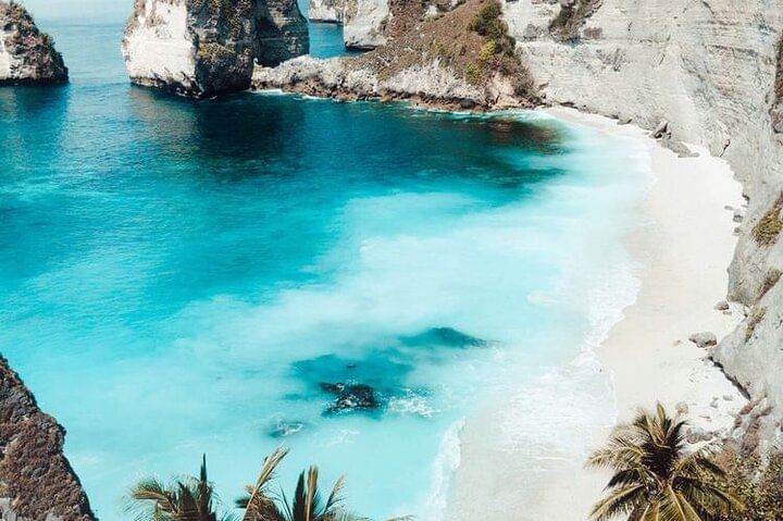 Diamond beach