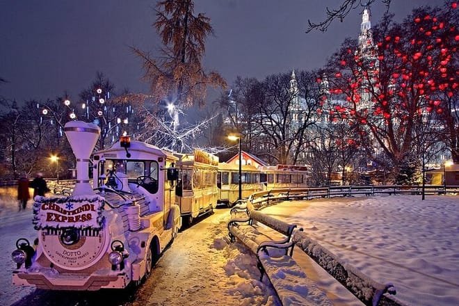 Full Day Private Vienna Christmas Market Tour from Budapest with Lunch 9