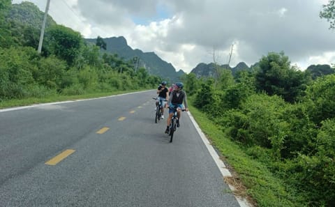 Bike Tour and Caving Adventure in Cat Ba National Park