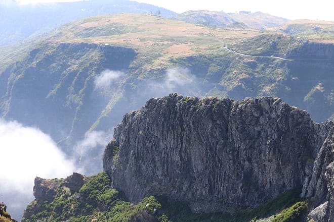 Arieiro Peak, Nun´s Valley & Santo da Serra in Open Roof 4x4 7