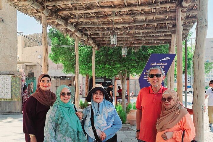 Dubai To Abu Dhabi: Grand Mosque, Royal Palace & Etihad Towers