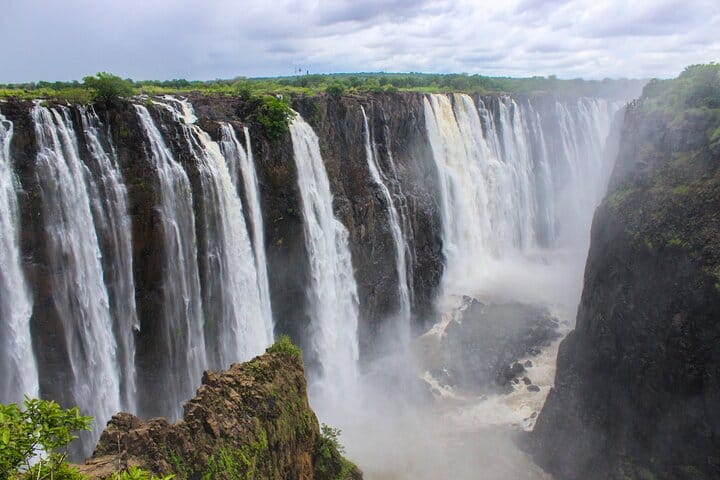 15 minutes scenic helicopter flight above Victoria Falls-Zimbabwe