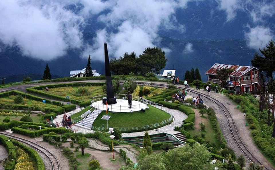 Darjeeling Tea Estate Experience and Cultural Tour