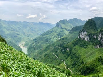 3-Day Adventure Tour of the Ha Giang Loop in Vietnam