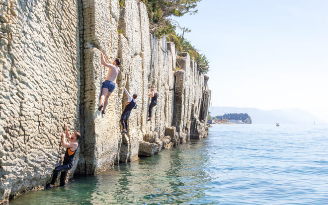 Deep Water Soloing and Cliff Jumping Adventure Split photo 4