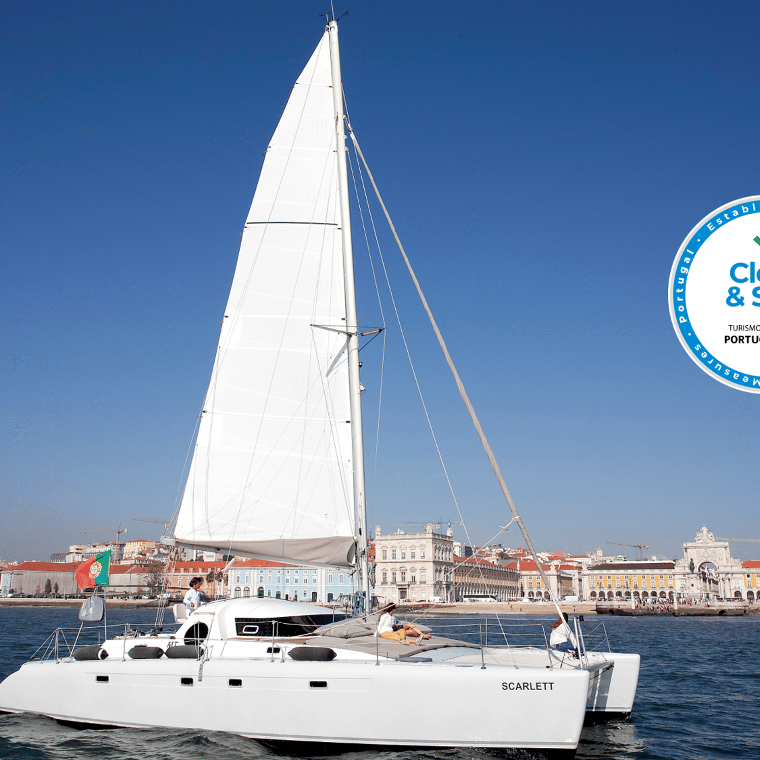 Catamarã Scarlett privado em Lisboa