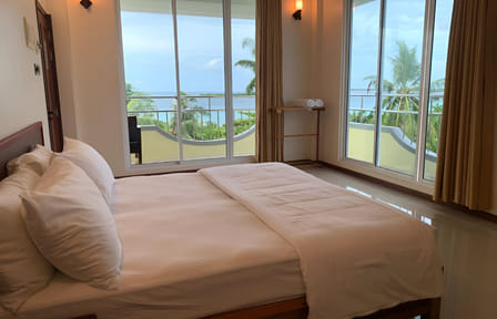 Romantic 4-Night Getaway at Noah Beach House, Himmafushi