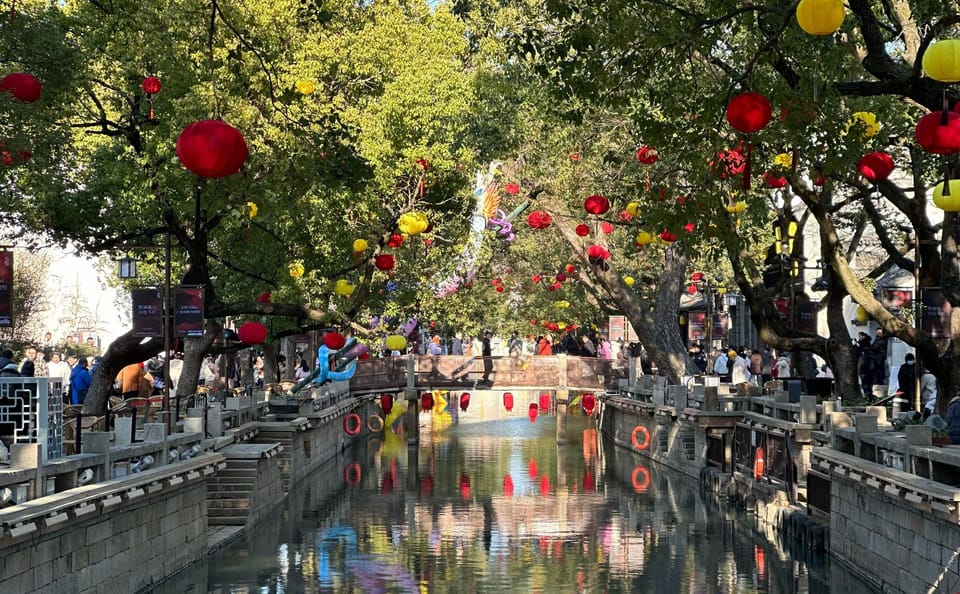 Day Trip from Shanghai to Huishan Ancient Town and Nianhua Bay