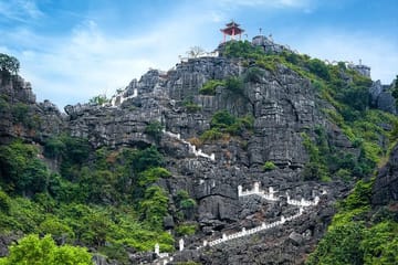 Bai Dinh Pagoda and Trang An Boat Tour from Hanoi