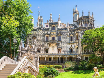 Small Group Tour of Sintra and Pena Palace from Lisbon