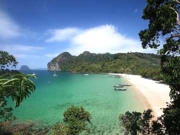 Small Group Tour of Phuket and Trang's Coastal Wonders