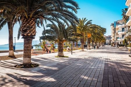 Saranda city tour, Lekursi castle and Kayaking at the Blue Eye