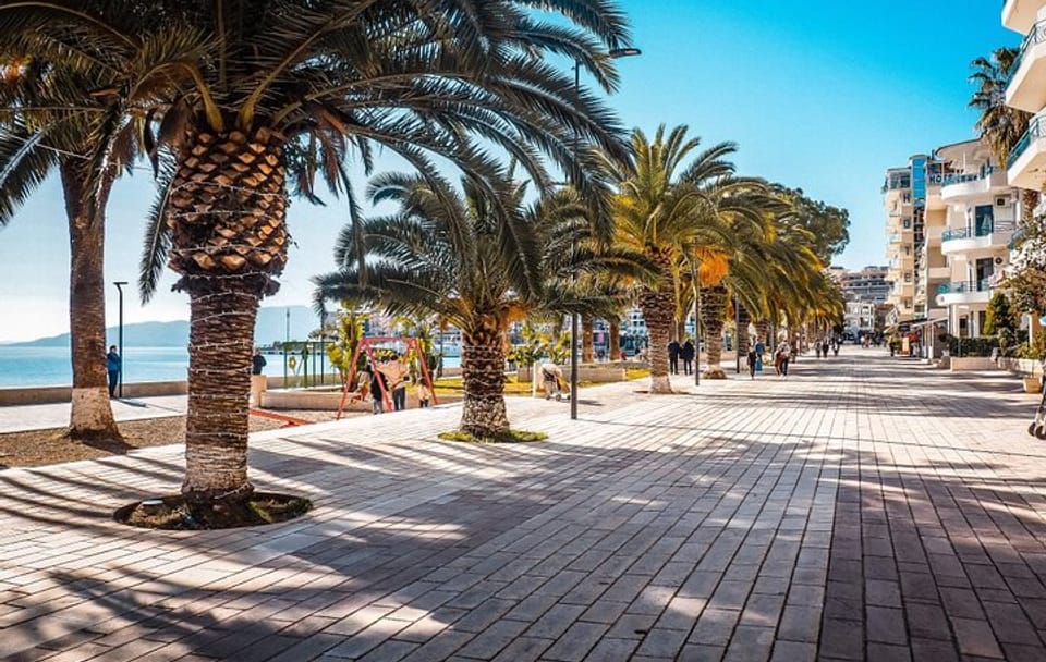 Saranda city tour with Lekursi Castle and Blue Eye kayaking
