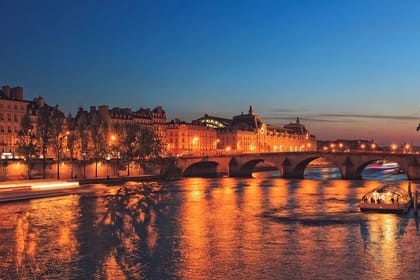 Paris Private Seine Walk, LoveLocks Bridge, Musée d’Orsay Tickets