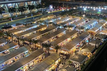 Culinary Walking Tour of Jodd Fairs Train Night Market in Bangkok