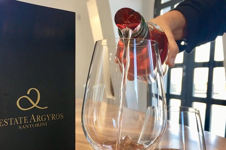 Vip Tour Giza pyramids, sphinx with Camel Ride and Vip lunch