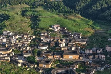Fujian Hakka Tulou Day Tour from Xiamen with Lunch