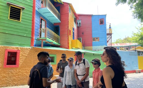 Buenos Aires Cultural Walking Tour of Iconic Neighborhoods