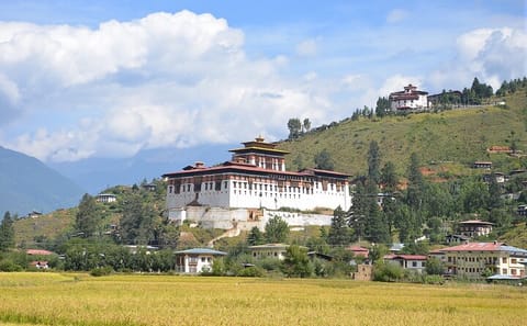 10-Day Private Cultural and Trekking Tour in Bhutan