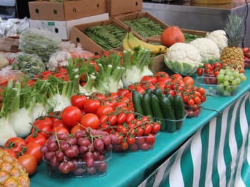 Gourmet Culinary Tour at President Wilson Market in Paris