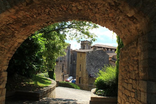 Private: Girona and Besalu Jewish History Tour from Girona 3